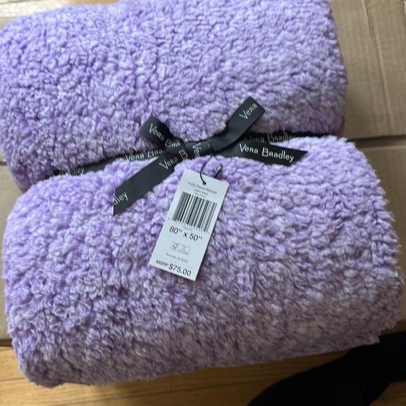 Vera Bradley Fluffy Fleece Blanket in Palm Floral NWT - Picture 4 of 6
